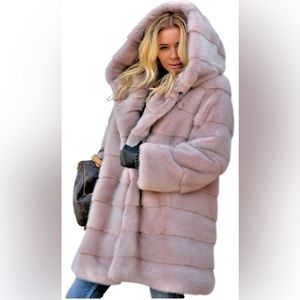 Hooded faux fur hooded coat